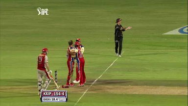 Match 44 RCB vs KXIP – Hussey's Wicket