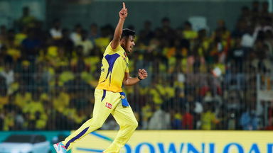 Cracking Reply! Theekshana's fantastic comeback against Ramandeep