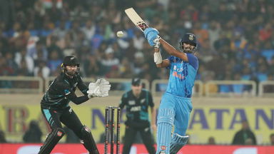 Washington impresses with fighting 50 (28)
