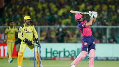 4 x 2: Buttler executes backfoot punch to perfection twice