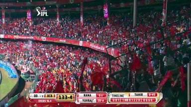 M38: RCB vs DD –  Yuvraj Singh Six