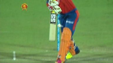 M51: GL vs KKR – Dinesh Karthik Wicket