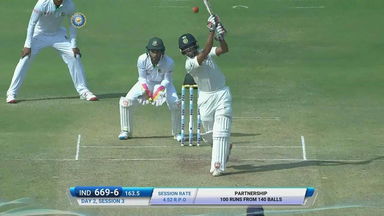 IND vs BAN 2017 - 1st Test day 2 : Wriddhiman Saha six