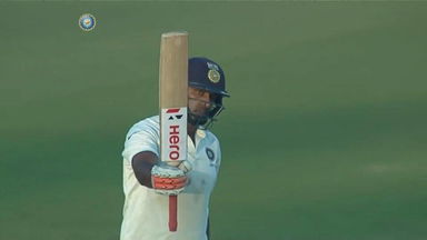 IND vs ENG 2016 - 3rd Test : R Ashwin's 72