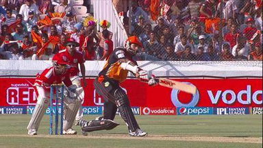 M39: SRH vs KXIP –  Shikhar Dhawan Six
