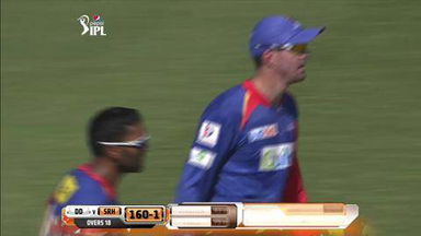 M12: SRH vs DD –  Aaron Finch Six