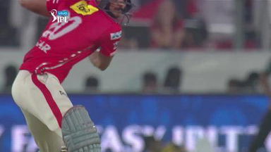 M18: SRH vs KXIP – Axar Patel Six