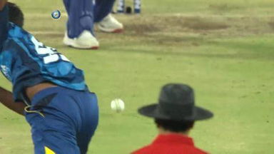 1ST T20I: IND vs SL – Shikhar Dhawan Wicket