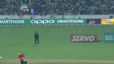 M10: KKR vs PER –  Sam Whiteman Wicket