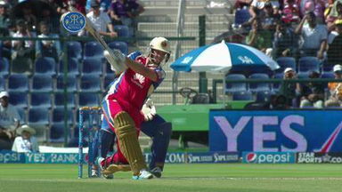 M14: RR vs RCB –  Albie Morkel Wicket