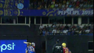 M22: RR vs RCB – Virat Kohli Six