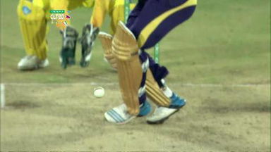 M1: KKR vs CSK –  Ryan ten Doeschate Six