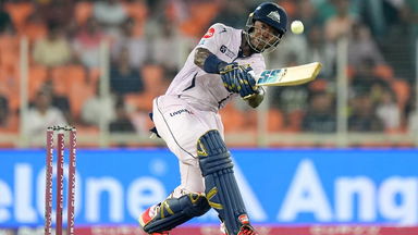 Rutherford's vital knock of 38(22)