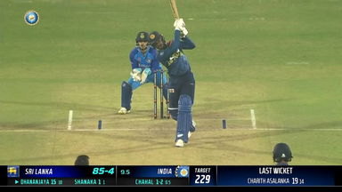 IND vs SL 2023, 3RD T20I: Dhananjaya de Silva  Six