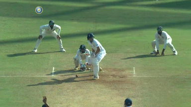 IND vs ENG 2016 - 4th Test, day 4 : Joe Root Wicket