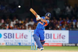 Ishan Kishan's blistering cameo of 30(10)