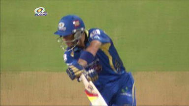 M66: MI vs RR – Glenn Maxwell Wicket