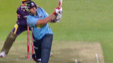 M5: AA vs KKR – Vincent c Tiwary b Narine