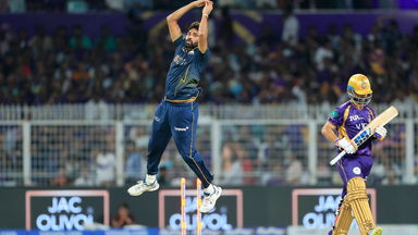 Siraj rattles Rahane's stumps, brings out the 'Siuuu'