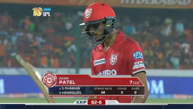 M19: SRH vs KXIP – Axar Patel Wicket