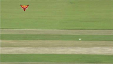M25: SRH vs KXIP – Adam Gilchrist Wicket