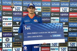 M39: RCB vs MI  – VIVO perfect catch of the match – Quinton de Kock