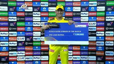 M33: MI vs CSK – Punch Super Striker Of The Match – MS Dhoni