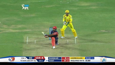 M30: CSK vs DD – Rishabh Pant Six