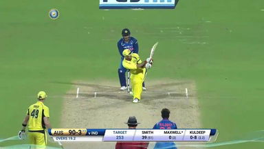 IND vs AUS 2017, 2nd ODI: Glenn Maxwell Six