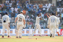 Carrom Ball Special: Masterful R Ashwin outfoxes Phillips & Young