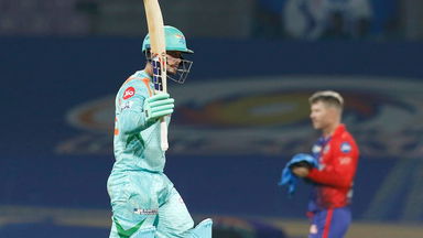 Quinton de Kock's calm 80(52) in LSG's run-chase
