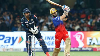 Virat Kohli entertains with 42(27)