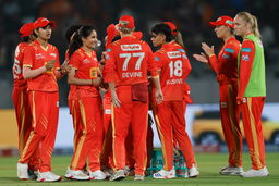 One brings two! Renuka, Kashvee strike early for GG