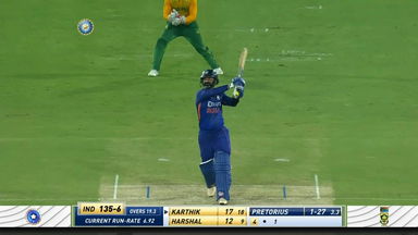 IND vs SA 2022, 2ND T20I: Dinesh Karthik Six