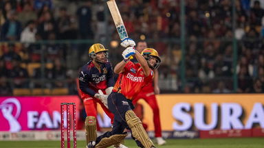 4, 6, 6, 4: Wadhera takes on Suyash to put PBKS back in control