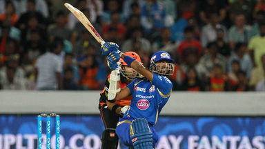 M12: SRH vs MI – Krunal Pandya 49*