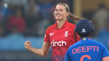 IND-W vs ENG-W 2023, 2ND T20I: Fall of Wickets
