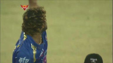 M36: SRH vs MI–  David Warner's 55*