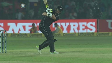 IND vs NZ 2017, 3rd ODI: Colin Munro Six