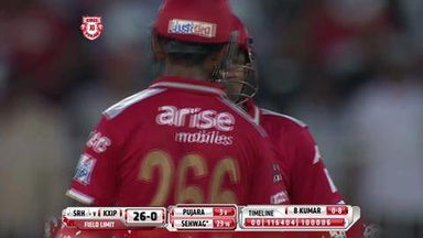 M9: KXIP vs SRH –  Virender Sehwag Six