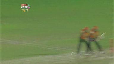 M15: RR vs SCO –  Ashton Agar c Malik b Watson