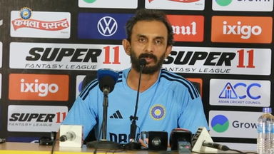 It's a good thing that we have the option to play all kinds of combinations: Vikram Rathour