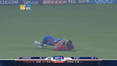James Faulkner's stunning catch to get Samson out