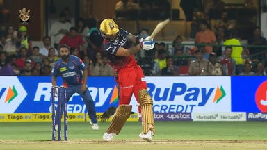 M15: RCB vs LSG –  Virat Kohli Six