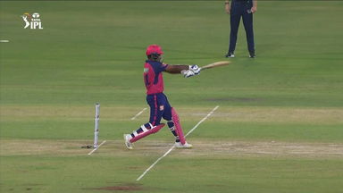 Run Out missed, 6, 6: Samson rubs salt on LSG's wounds