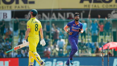 Hardik Pandya's incisive spell of 3/44