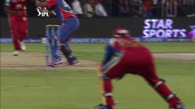 M02: DD vs RCB – Fall of Wickets