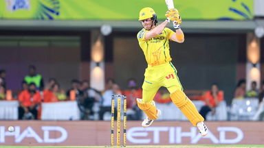 Sparkling 44(27): Dewald Brevis does damage control