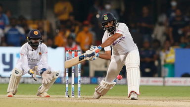 Crowd requests, Shami responds - SIX, Shami style