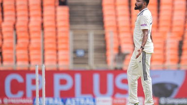 CASTLED! Siraj uproots King’s middle stump